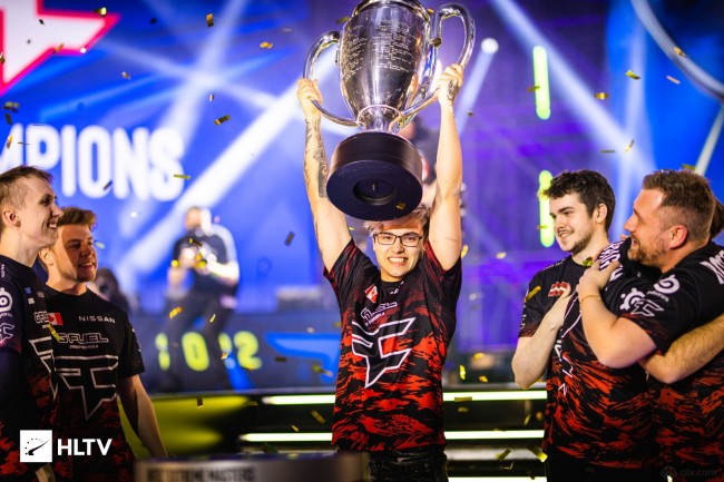 OG , Imperial , 9z , 和 venom 资格获得 Thunderpick 世界锦标赛 2025